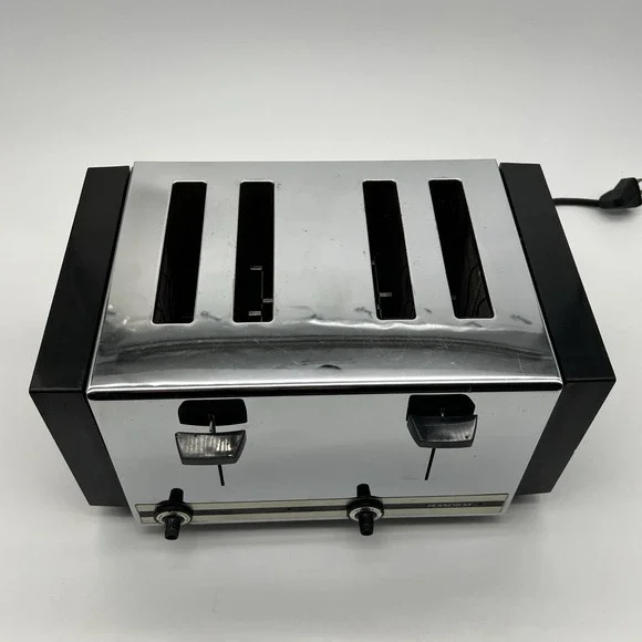 VTG JC PENNY PENNCREST 4 SLICE TOASTER. MODEL # 3335 . NICE WORKING CONDITION - Picture 4 of 13